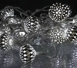 Ghirlanda electrica luminoasa decorativa cu felinar 20 LEDuri albe lumina rece cablu transparent WELL
