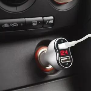 Incarcator auto alb 3.1A USB x2 bricheta auto cu voltmetru si ampermetru M.N.C.