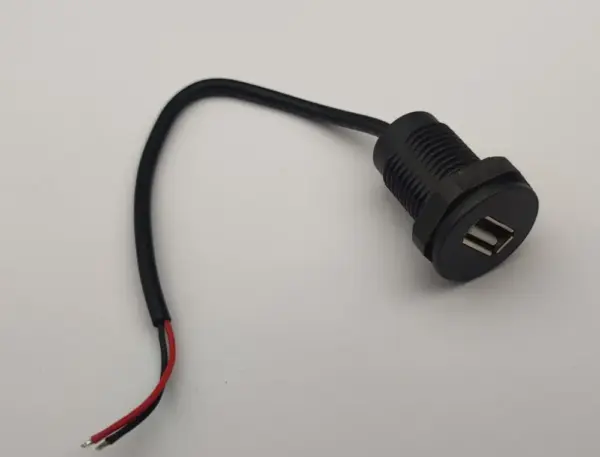 Mufa USB2.0 mama panou tip A 1 port gabarit mic cu 2 fire diam. 16mmx30mm