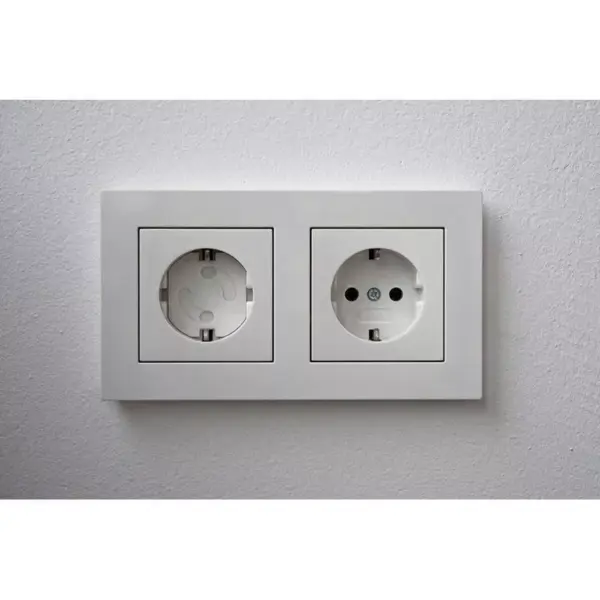Protectie prize 220V pentru protectie copii Goobay - imagine 2
